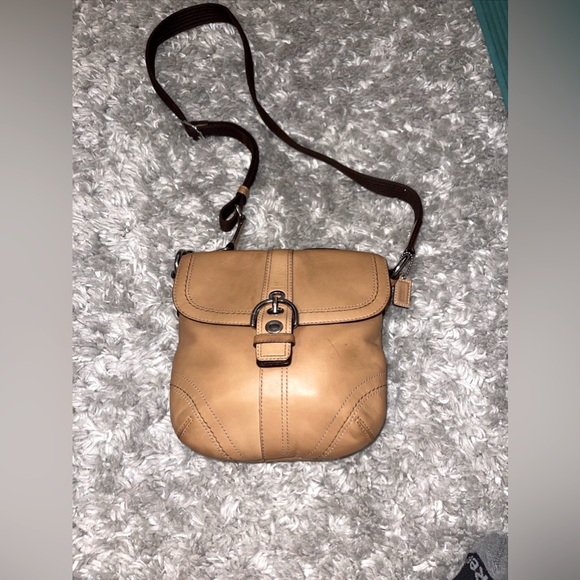 Vintage Coach Light Tan Leather Crossbody Purse Swingpack Legacy Soho w/ Fob - Picture 1 of 11